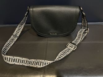 Tahari shoulder purse.