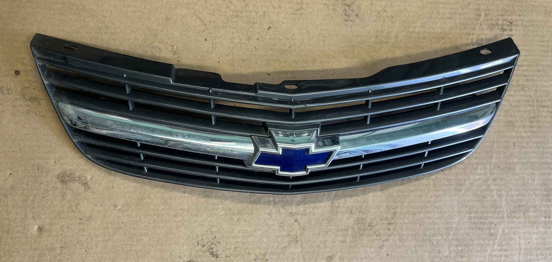 CHEVROLET Front Grill & Emblem