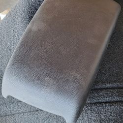 Mazda 3 2nd Gen Arm Rest
