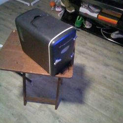  Mini Fridge