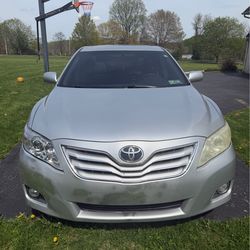 2011 Toyota Camry XLE Clean Title