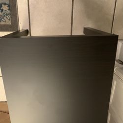 End Table, Dark Espresso (Some Damage from Shipping )