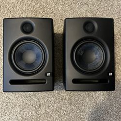 Studio Monitors 