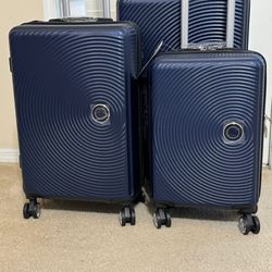luggage brand new 3 pcs only 110$