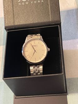 Jones New York watch