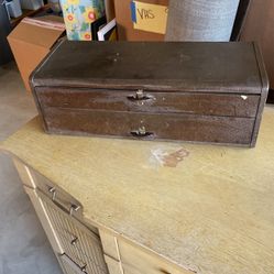 Vintage Kennedy metal toolbox