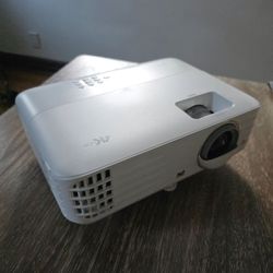 Viewsonic PX727-4K DLP Projector