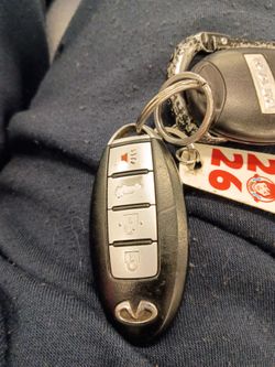 Infiniti key fob