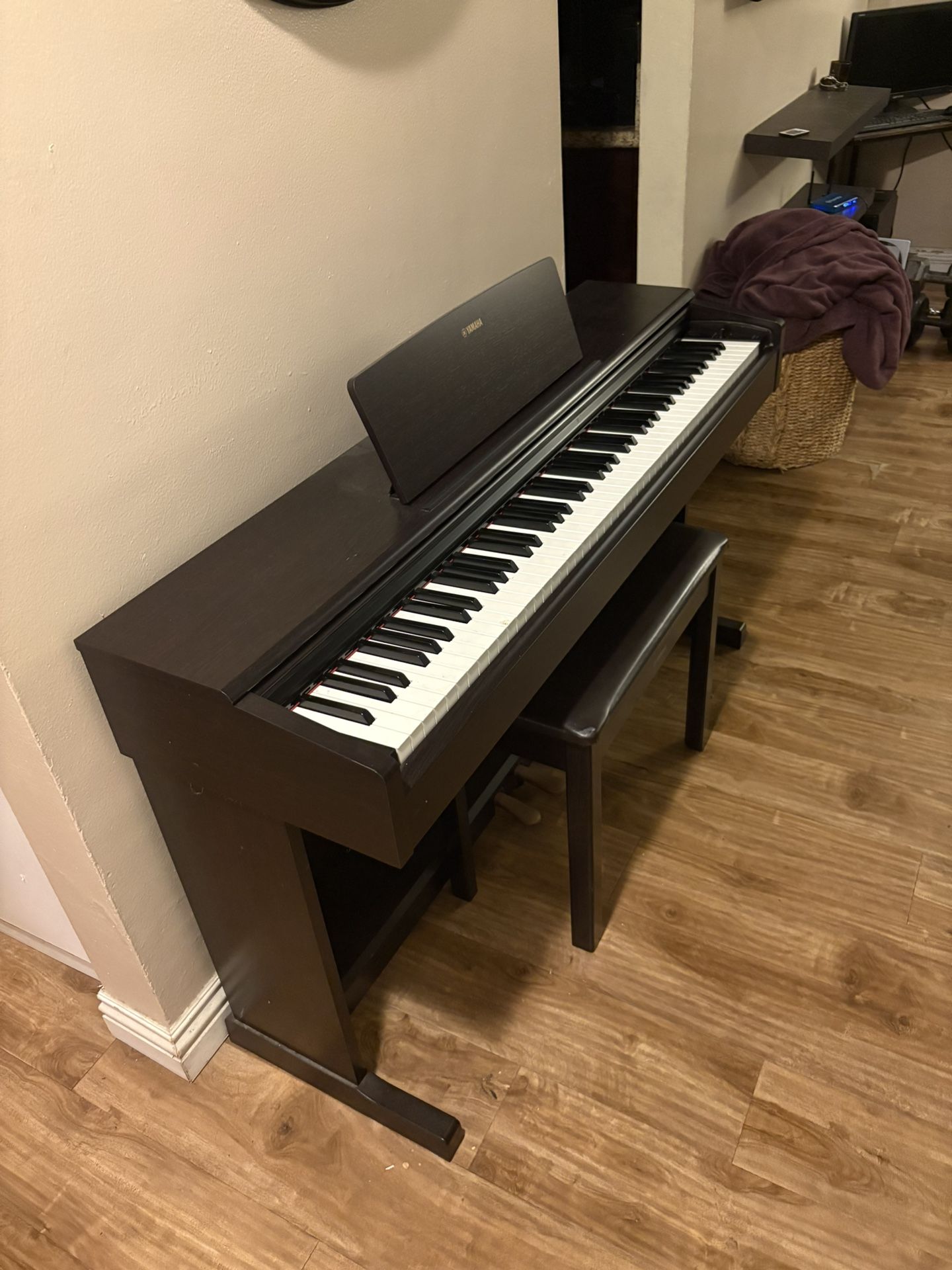 Yamaha Arius Ypd-144