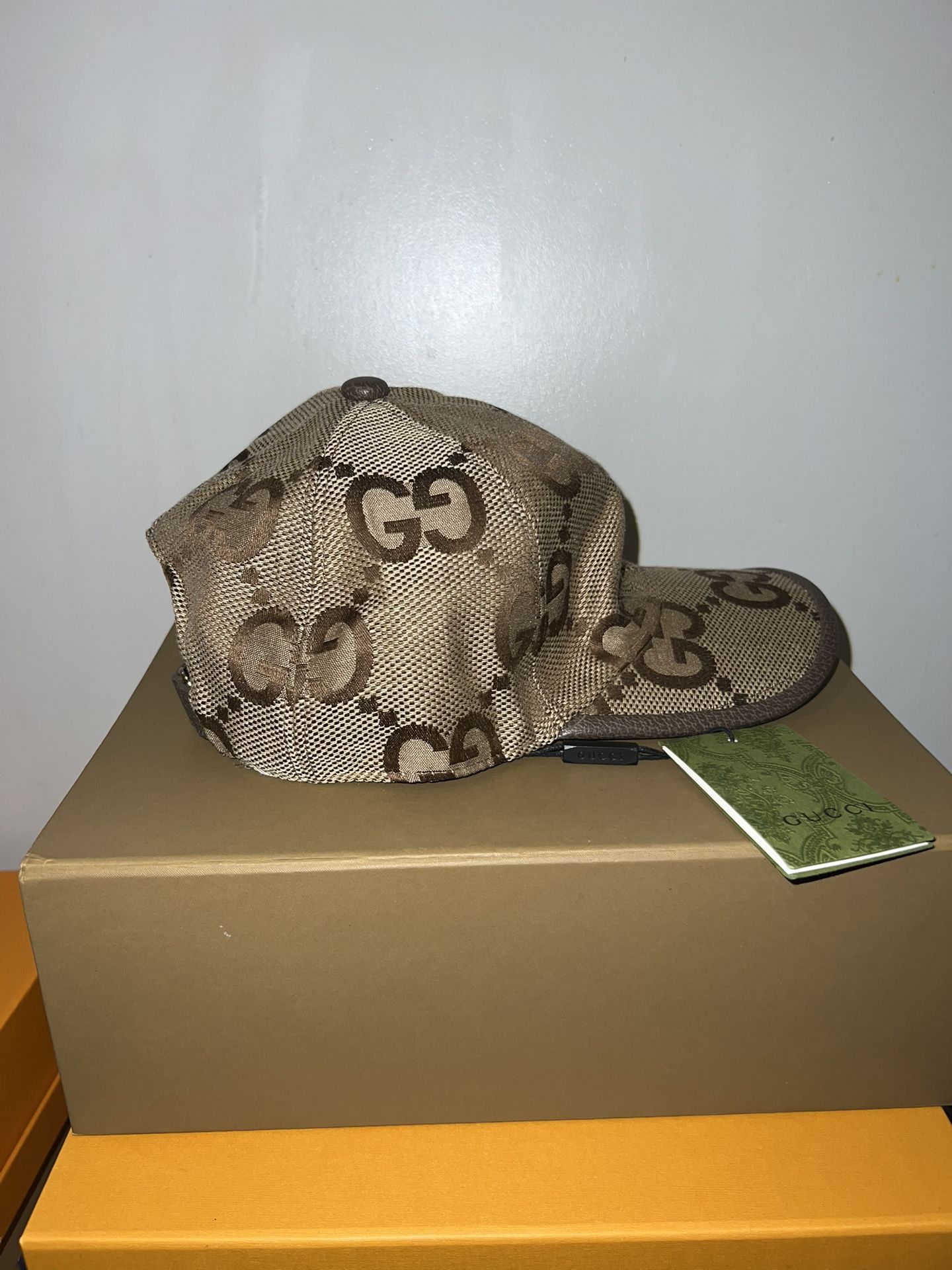 Gucci Maxi Tan GG Size Large Brand New 