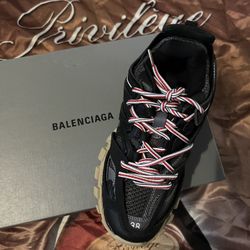 Balenciaga Track Size 8 