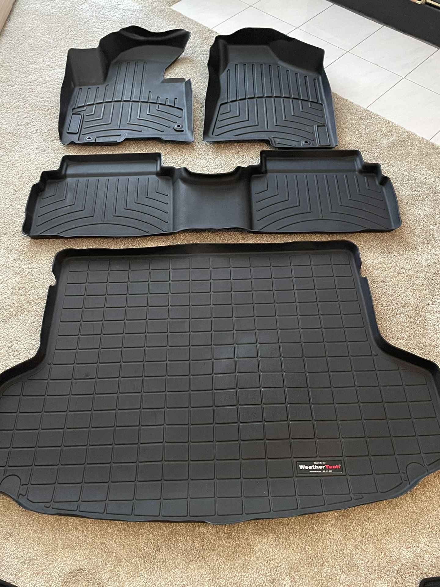 Weather Tech floor mat set for Hyundai Tucson or Kia Sportage 