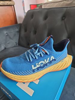 HOKA Tenis shoes Para hombre Size 8