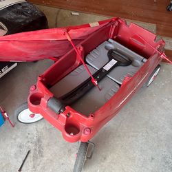 Radio Flyers plastic wagon