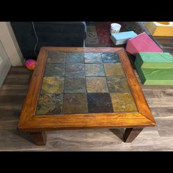 Coffee And Side Tables 