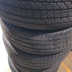 255/65R/18 Bridgestone 