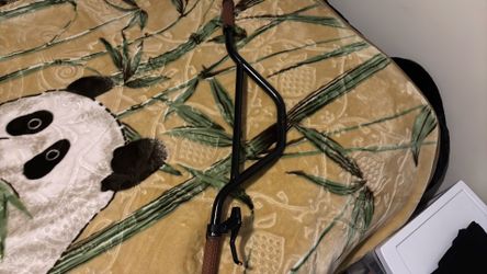 Throne bars brown grips