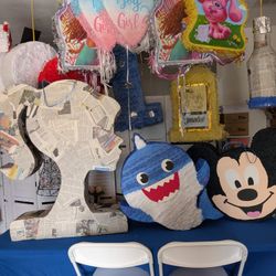 Custom Pinatas 