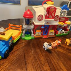Fisher Price Barn/ Tractor