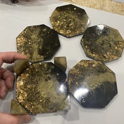 Handmade resin 5 coasters & holder - black/gold - unique gift idea!