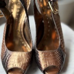 BCBG Womens Heels Open Toe Pump Size 4 34