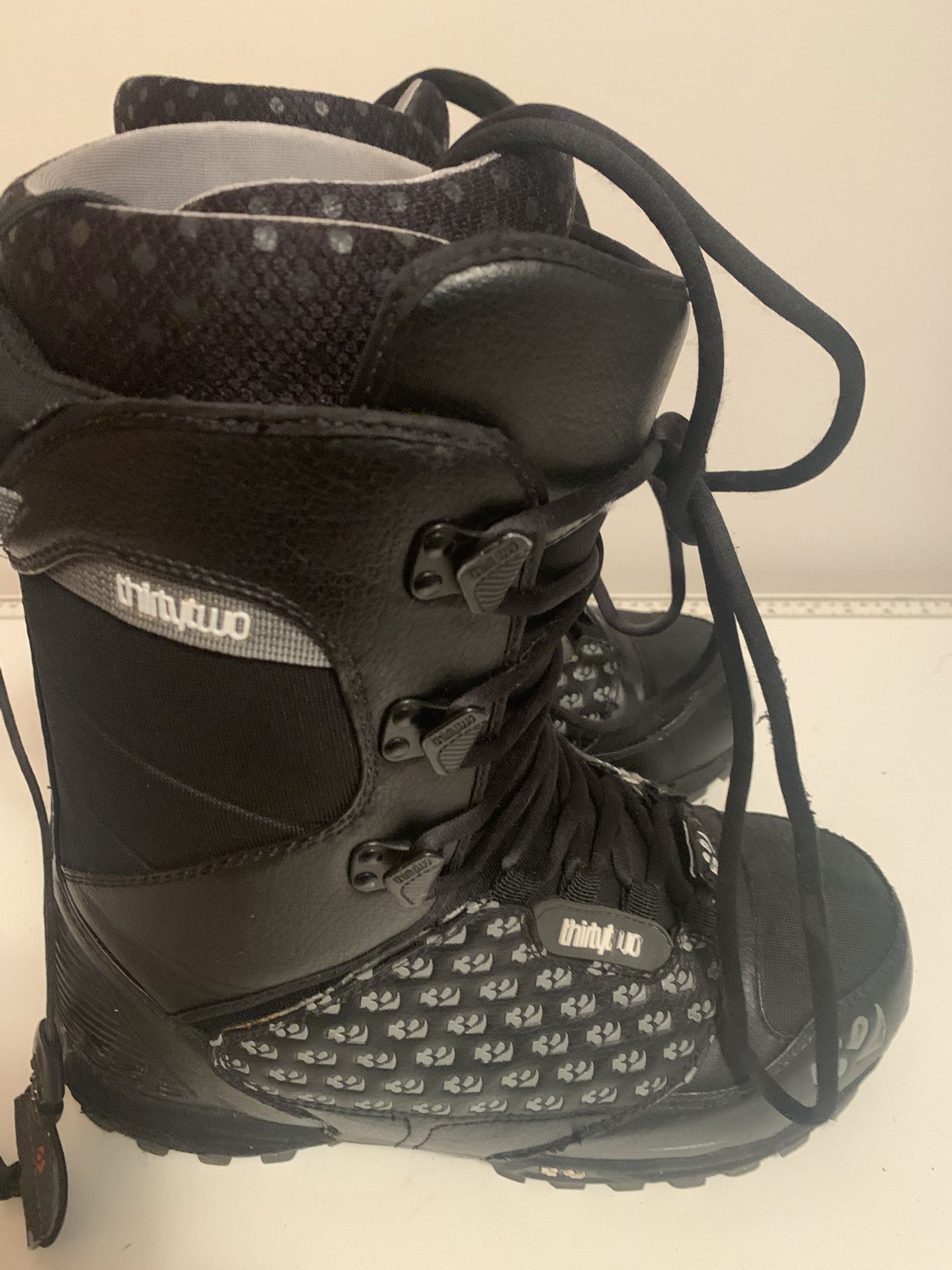 Thirty Two Snowboard Boots. Men’s Size 10.5
