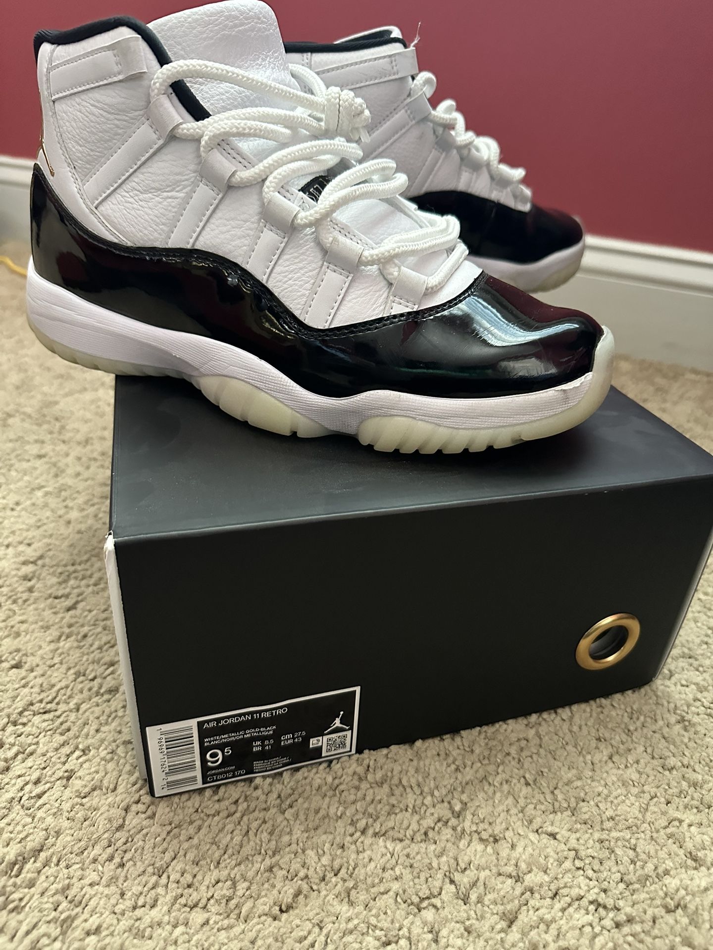 9 1/2 Authentic Air Jordan 11 Retro