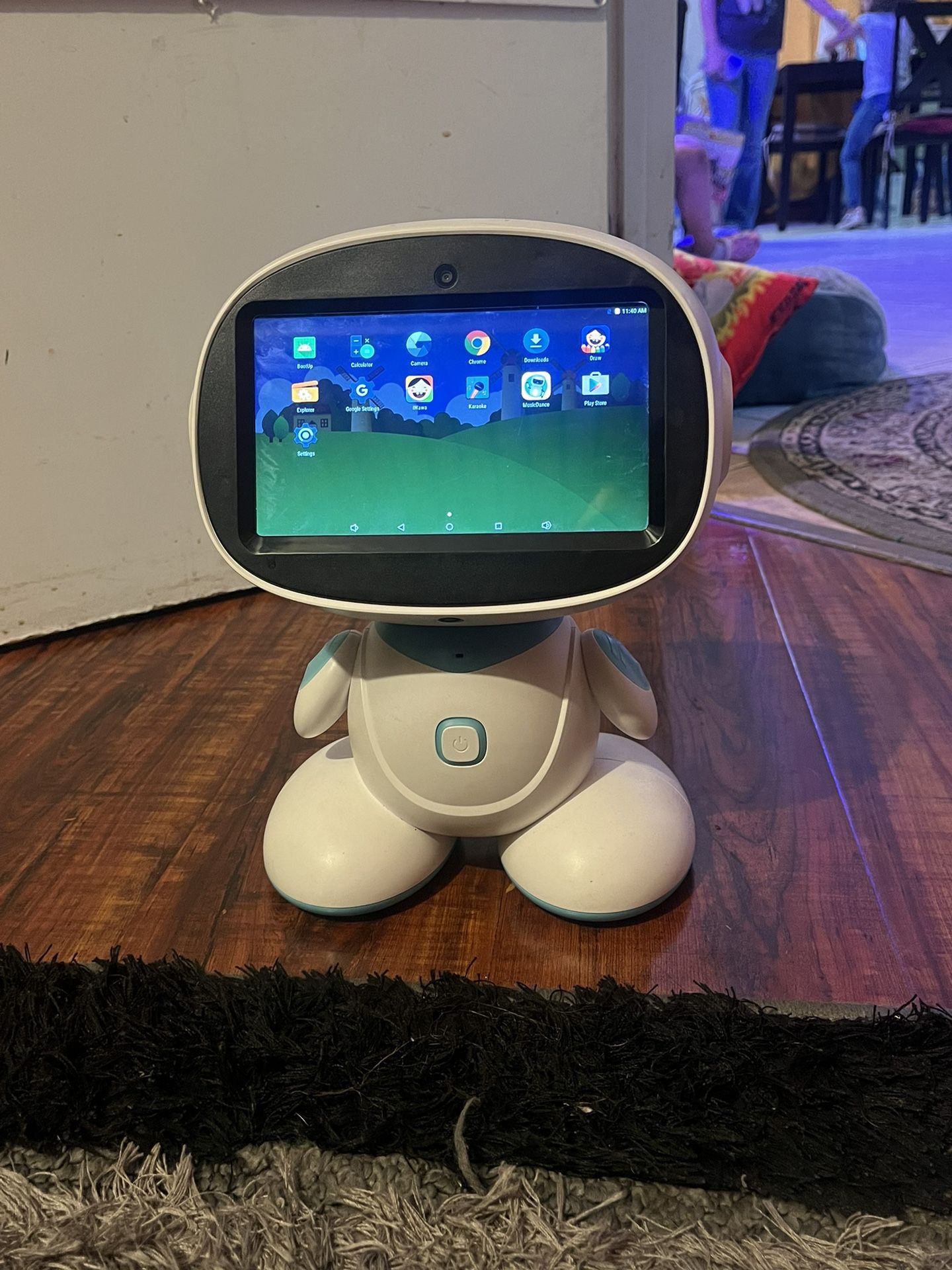 Learning Robot