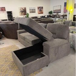 Special Discounted‼️ Yantis Sleeper Sectional With Chaise Set Of 2💥 Brand New🤩