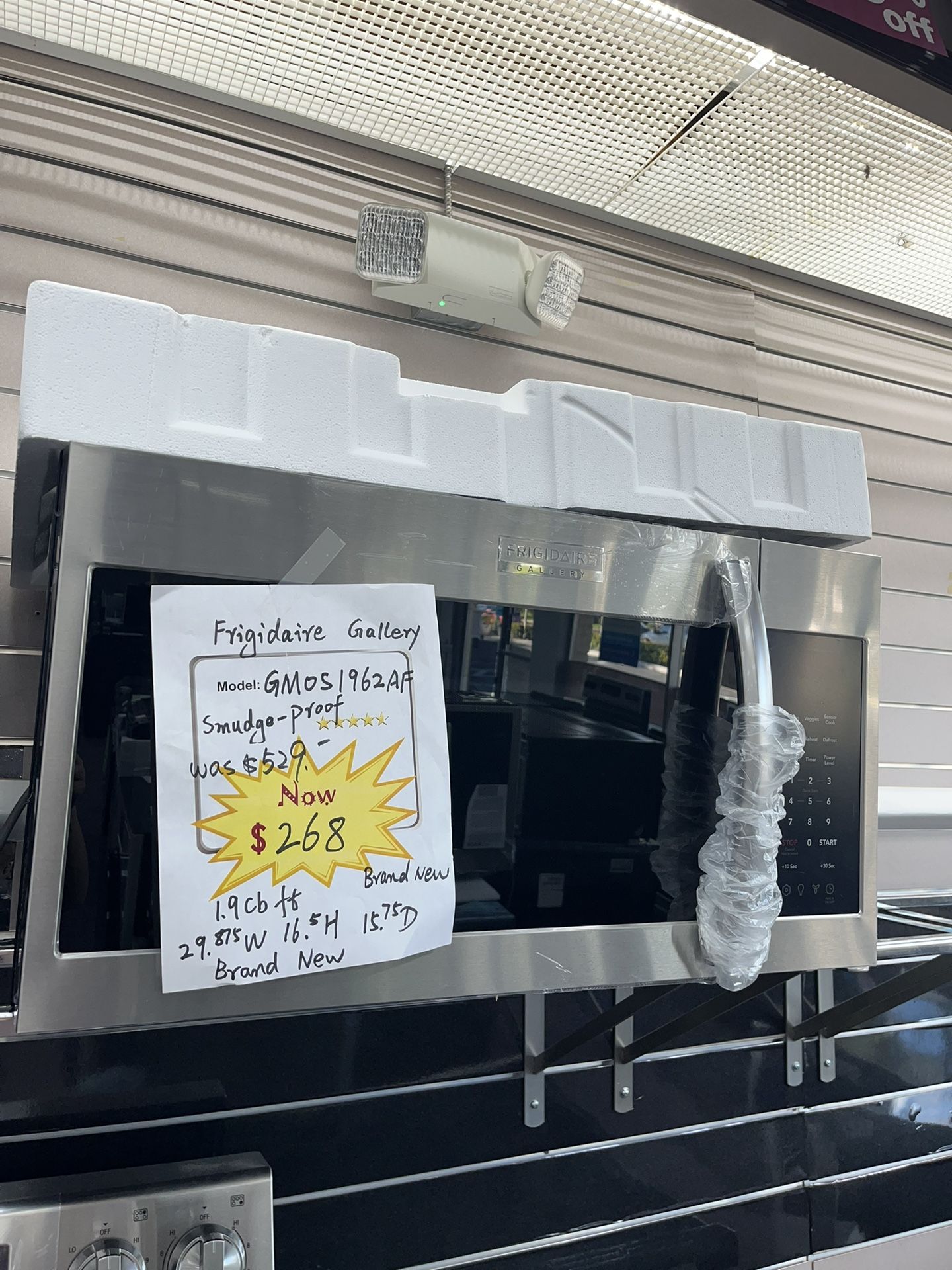 Frigidaire Microwave Over The Range Stainless Steel Smudge-proof Brand New