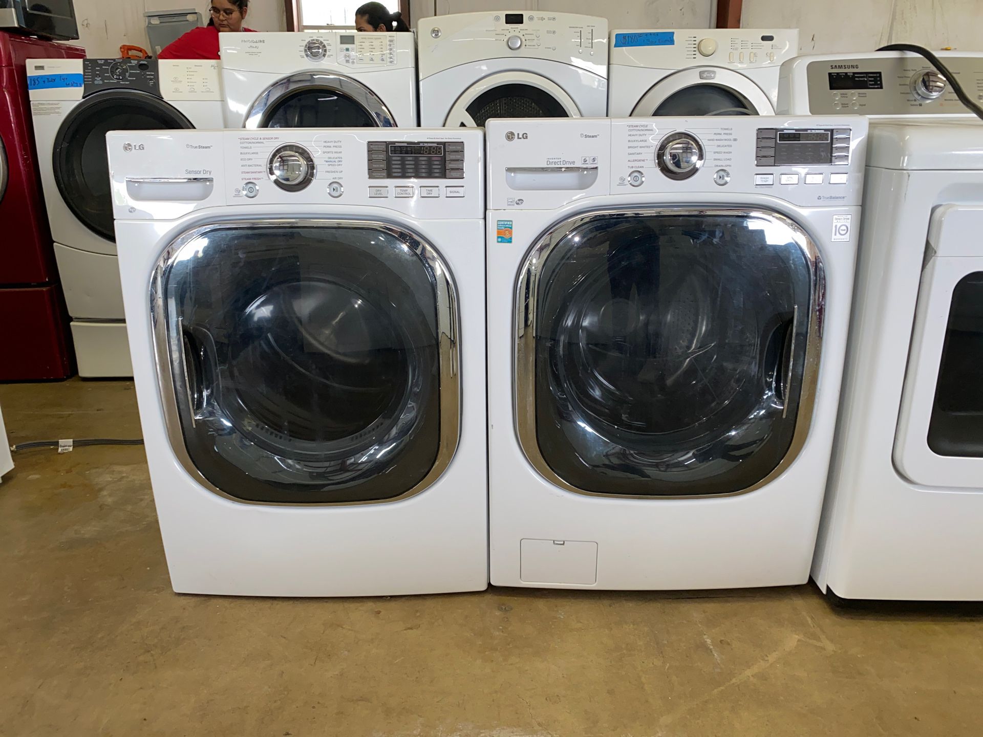 LG WASHER & DRYER FRONTLOADER SET 2lo3735557