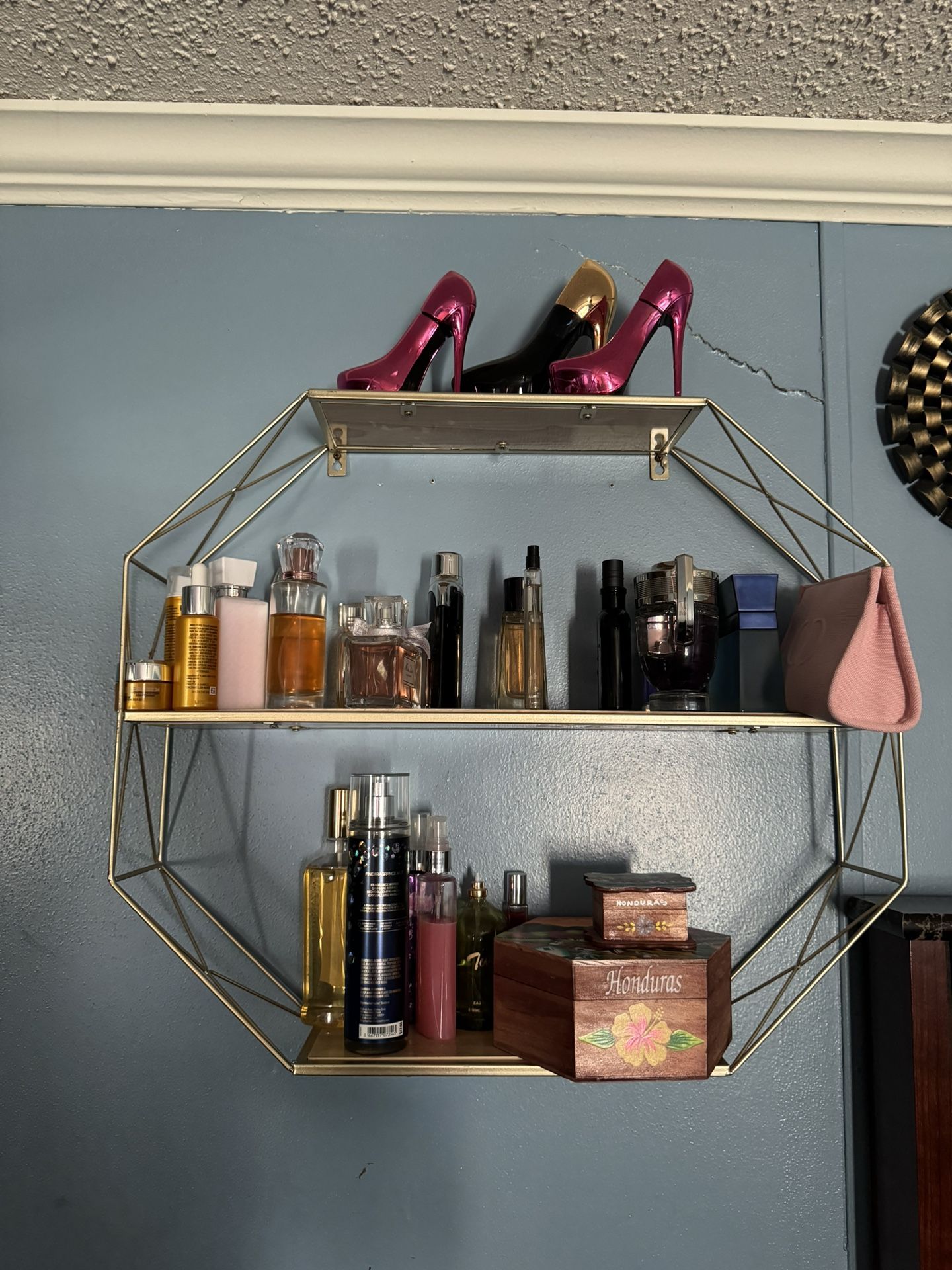 Perfume Holder 