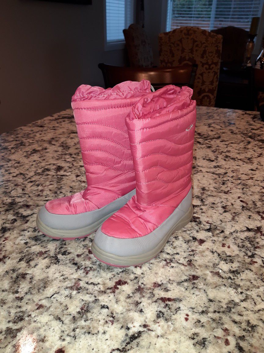 Kids Snow boots size 11