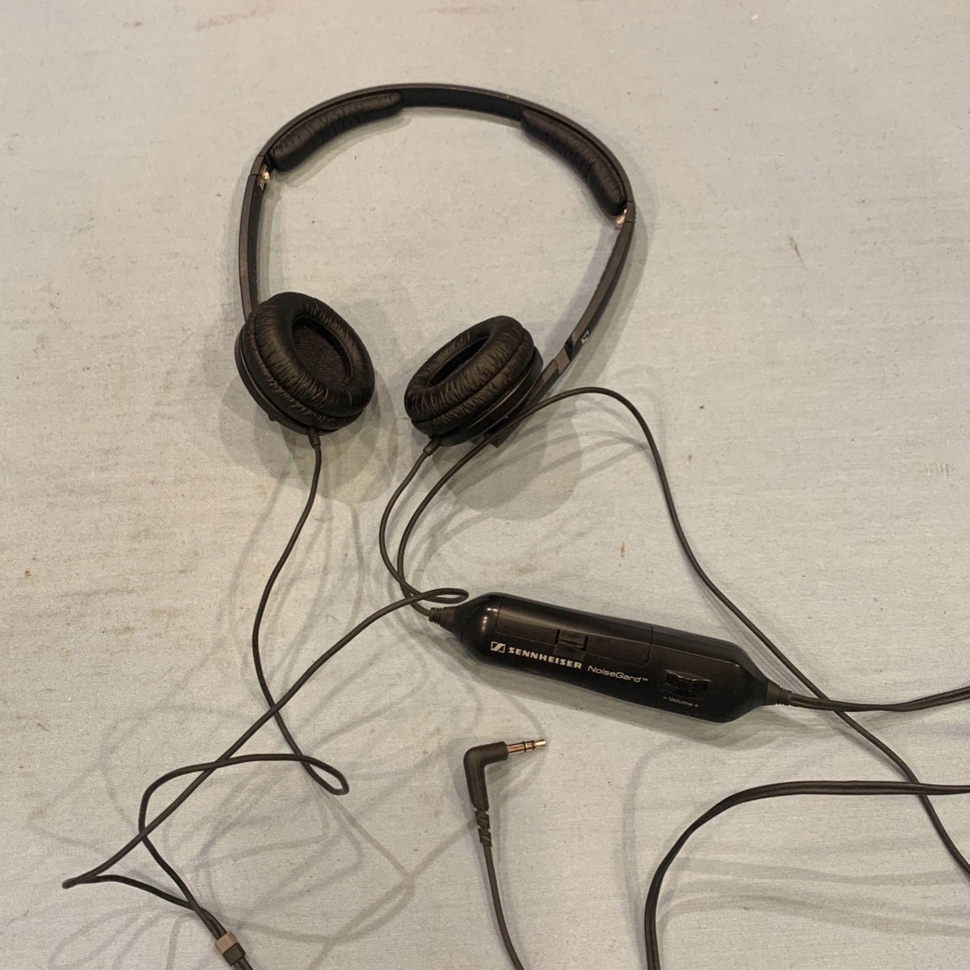 Sennheiser Noise Reduction Headphones