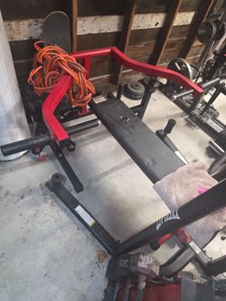 Chest Press Machine