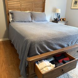 Kincaid Storage Bed Queen