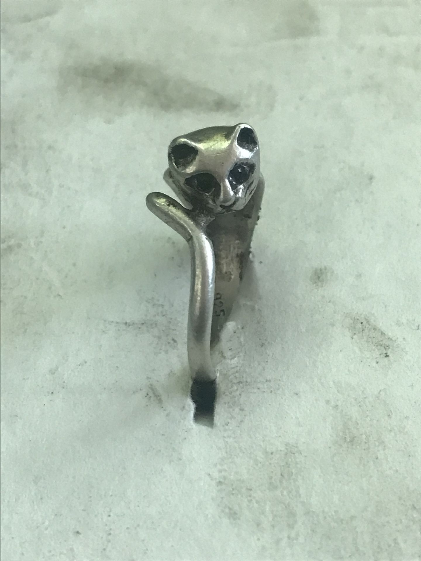 925 Silver Cat Ring Size 8