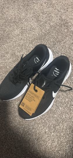 New Nike size 9