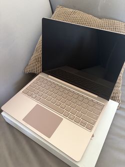 Microsoft laptop Go 2