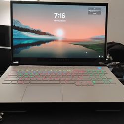 Alienware m17 R4
17 