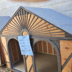 Large Dog House (Available)