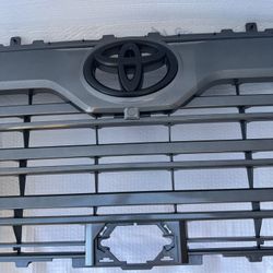 Tundra 22+ Oem Grill
