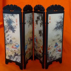 Vintage Plastic Asian Style Mini Folding Screen 6” Table Top.