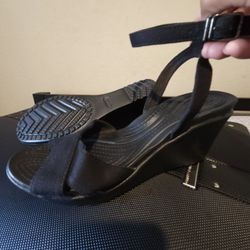 Gently used CROC wedges