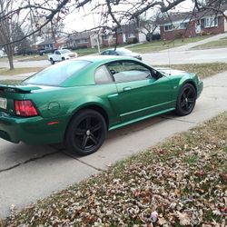 2002 Ford Mustang GT Coupe 