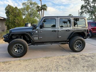 Jeep Sahara 2018