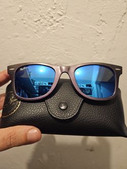 Rayban Wayfarer $100