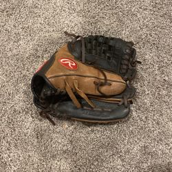 Rawlings Baseball Glove 