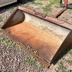 Bobcat Bucket With Cutting Edge 