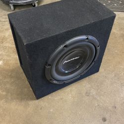 Pioneer 12” Subwoofer An Box 